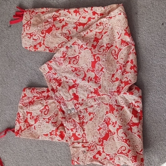 Coldwater Creek Orange Paisley Print Cargo Capris - Picture 3 of 7